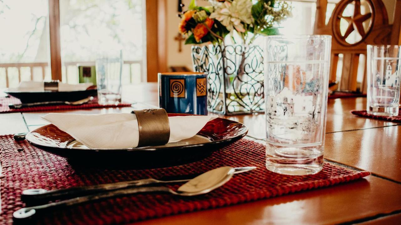 Casa Del Rio Bed And Breakfast 배스트롭 외부 사진